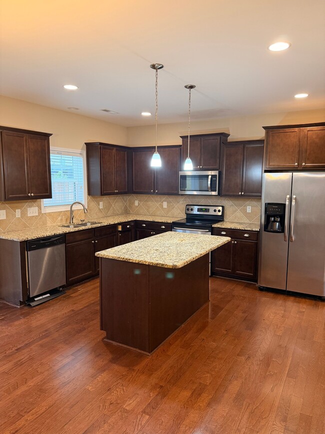 Photo - 54 Green Willow Dr