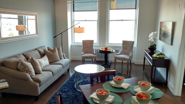 Photo - The Columbus Building