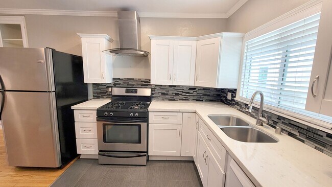 Photo - 4049-55 30th St. Unit 4049 1/2