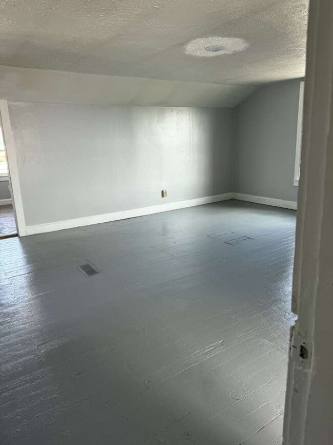 Photo - 25TH ST Unit #3