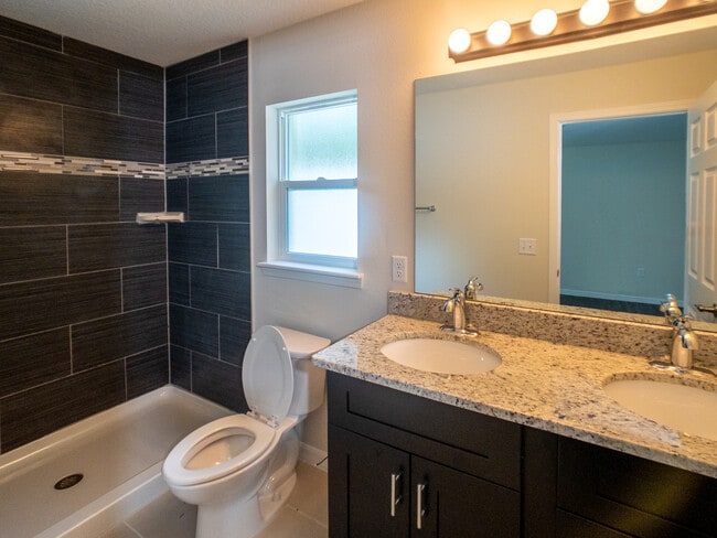 Photo - 15749 SW 37th Cir