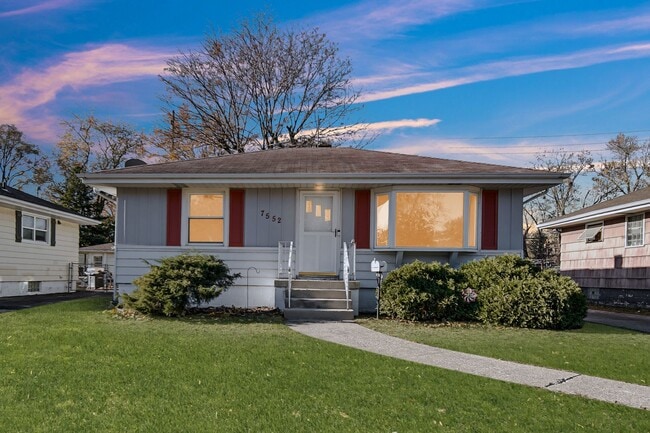 Photo - 3 Bedroom 1 Bathroom House for Rent!