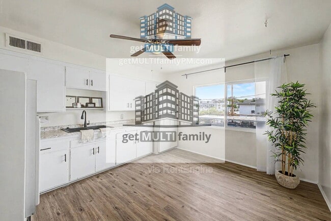 Photo - 4325 N 26th St Unidad Apt 13