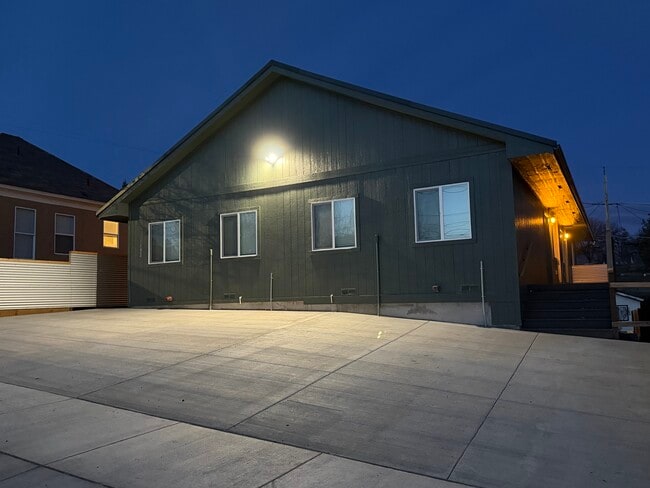 Building Photo - 1528 Wilford Ave Unit Wilford