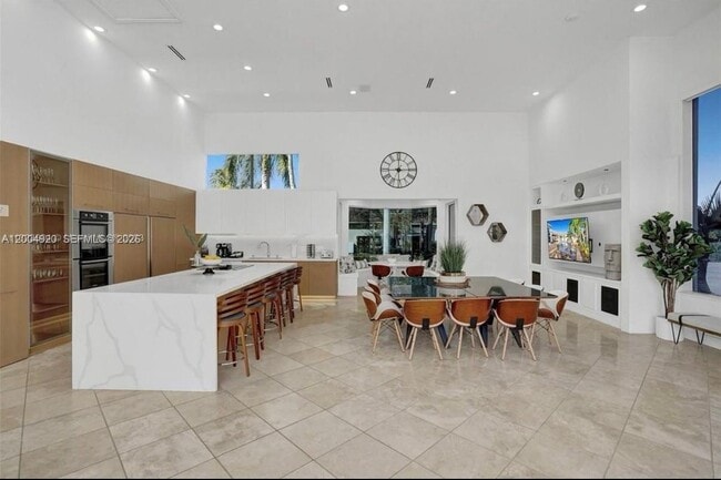 Photo - 11400 NW 7th St