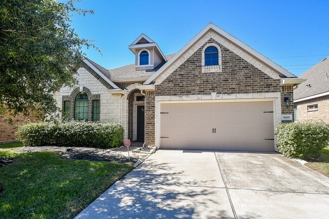 Photo - 5619 Drumlin Field Way