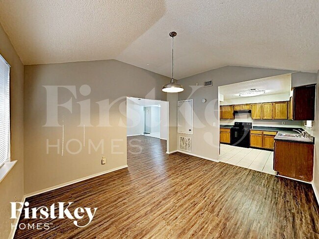 Photo - 10507 Village Trail Dr