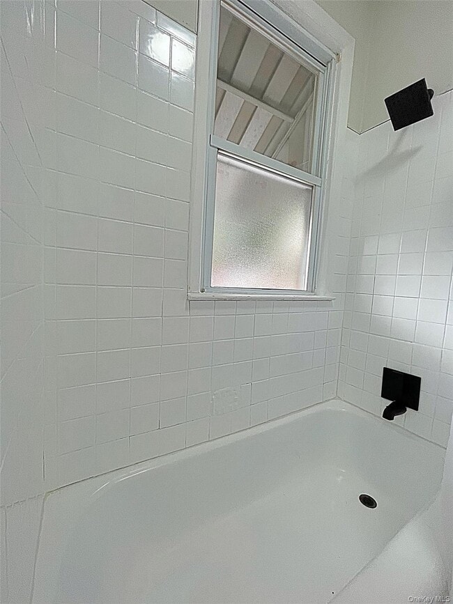 Photo - 21-72-72 48th St