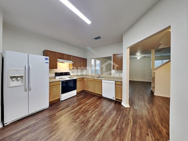 Photo - 6013 Midcrown Dr