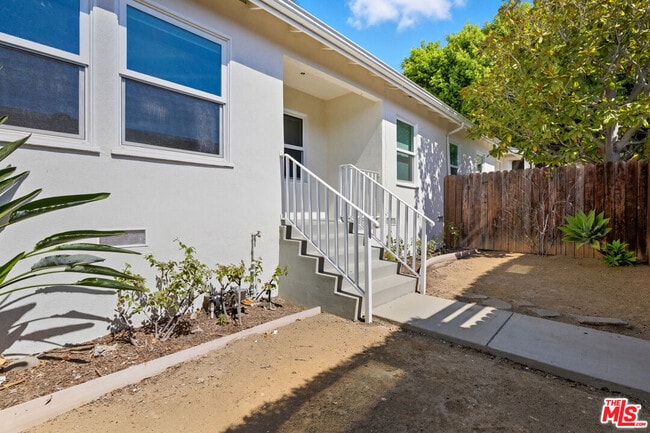 Photo - 1450 Franklin St Unidad B