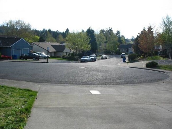 Photo - South Salem Neighborhood