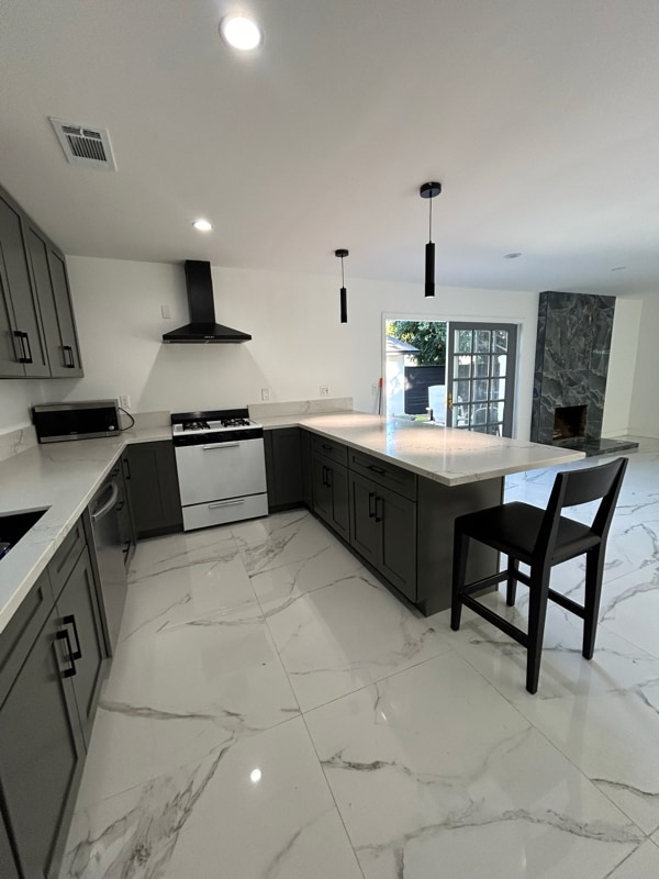 Photo - 11314 Hayvenhurst Ave