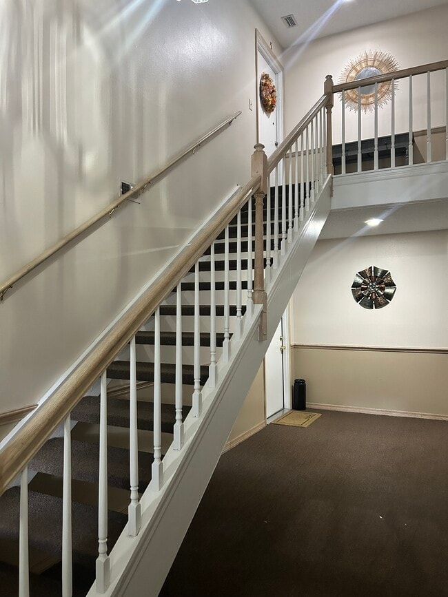 Photo - 5266 Whitstable Way Unit 5