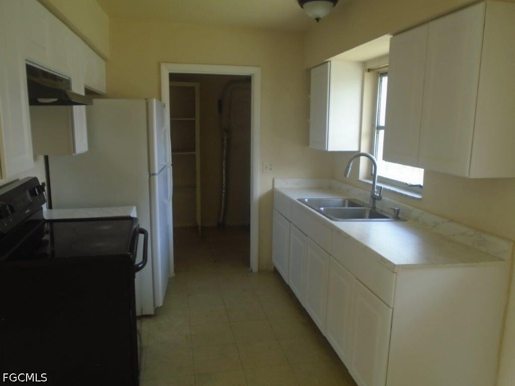 Photo - 2625 Linhart Ave