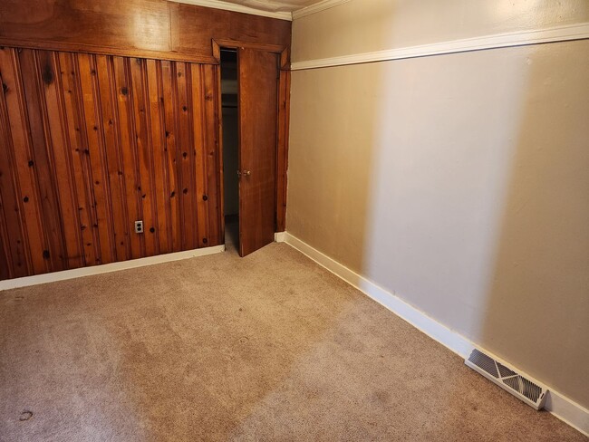 Photo - Conveniently Located One Bedroom Apartment! - Rent + all utilities included!