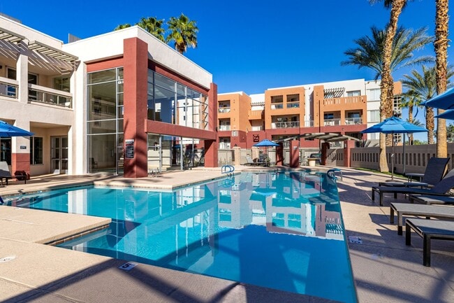 Building Photo - Stunning 1-Bedroom, 1-Bathroom Condo in Guard Gated Park Avenue's Luxury Midrise, Conveniently Lo...