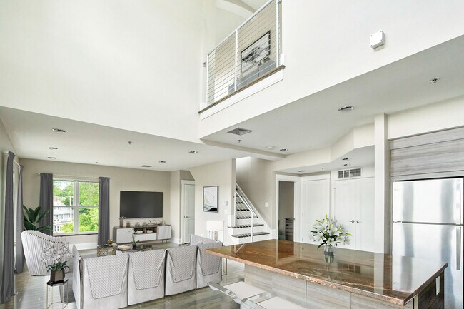 Building Photo - 60 Howard St Unit 234