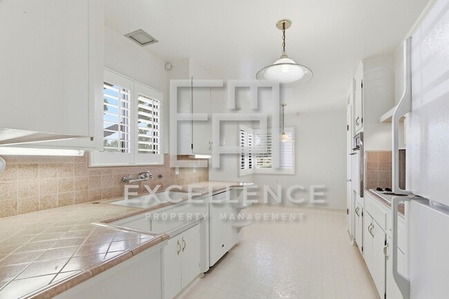 Photo - 94 Roxbury St