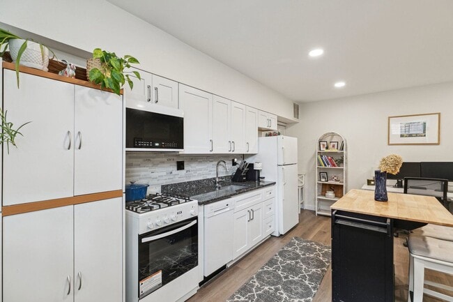 Photo - 1829 Kater St