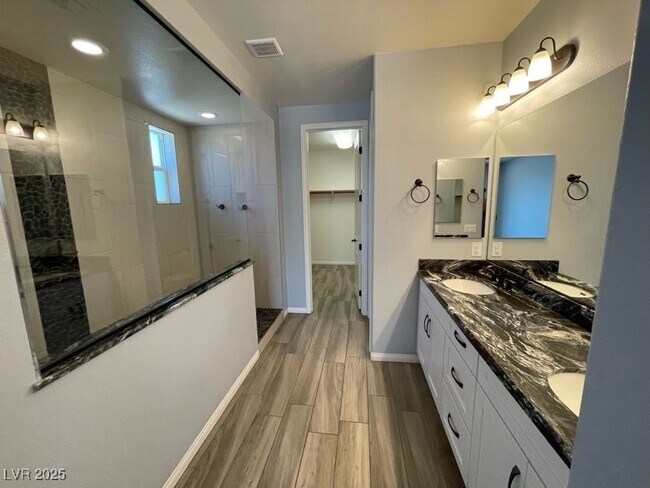 Photo - 10777 Princeton Bluff Ln Casa