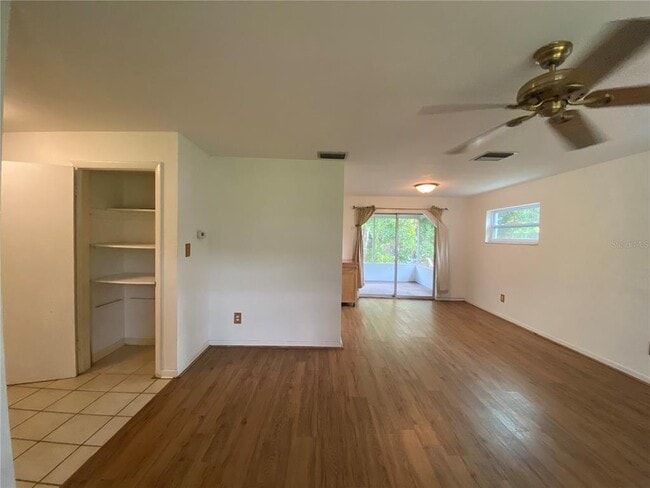 Photo - 2084 Ridgelane Rd