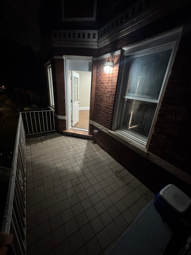 Photo - 2304 N Kenneth Ave Unit 2nd floor