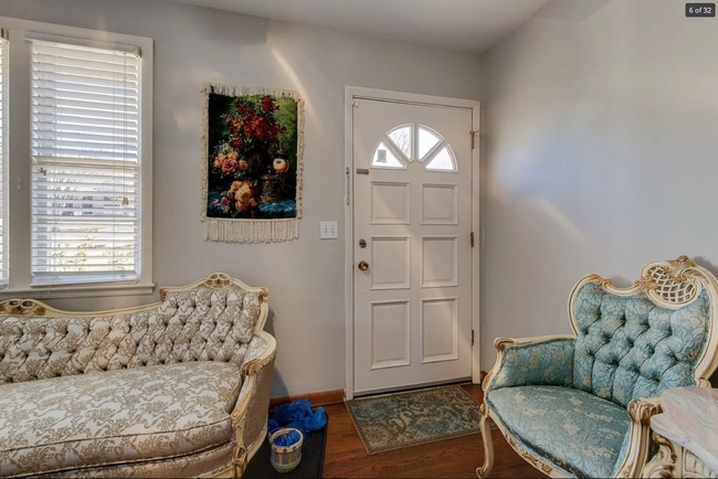 Photo - Charming 2 Bedroom Rental Home in Nashville with 1210 Sq Ft - Must See!