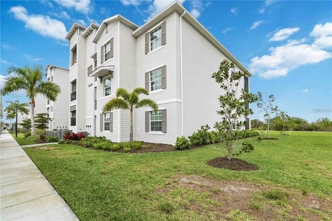 Building Photo - 12240 Wellen Golf St Unit 208