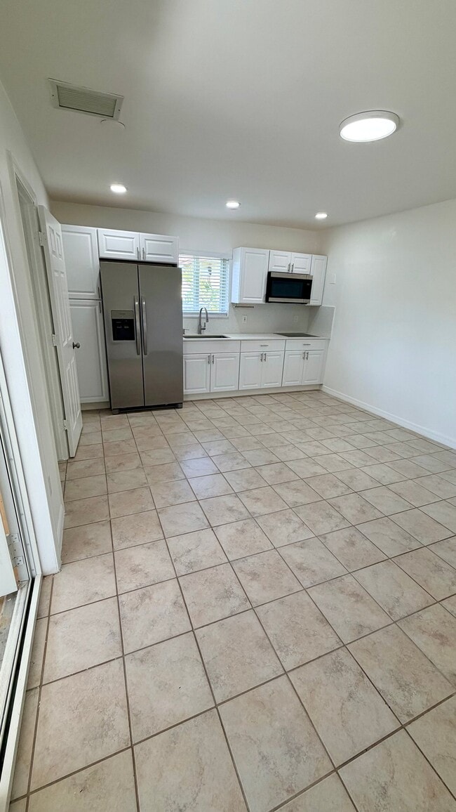 Photo - 2712 SW 118th Ct Unidad 2 Bedroom