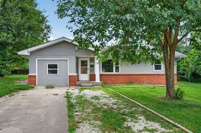Building Photo - 2724 N Franklin Ave
