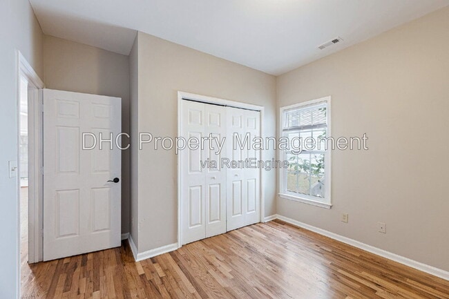 1145 Lookout Ave NW