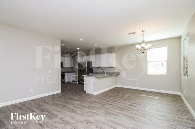 Photo - 259 N Sunrise