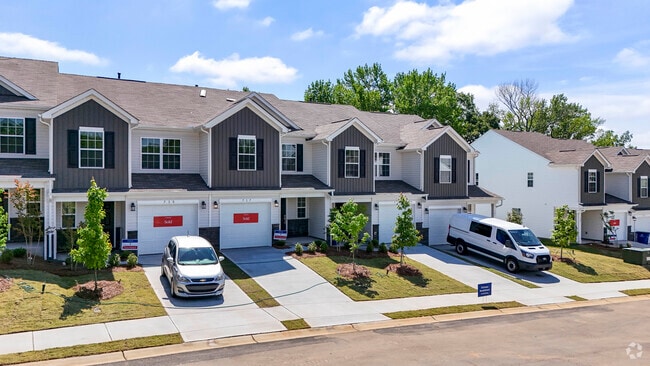 Building Photo - 717 McKissick Dr Rental
