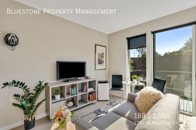 Photo - 1280 SE Nehalem St Unidad 306