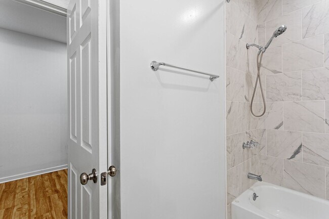 Photo - 4047 N Broad St