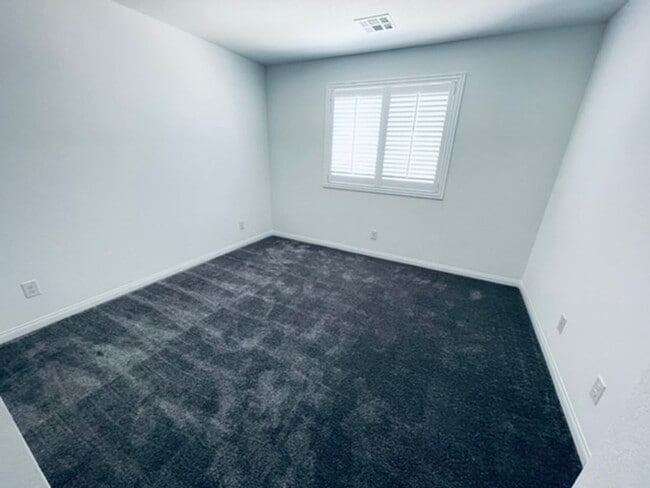 Photo - BEAUTIFUL 4 BEDROOM + LOFT HOME LOCATED IN...
