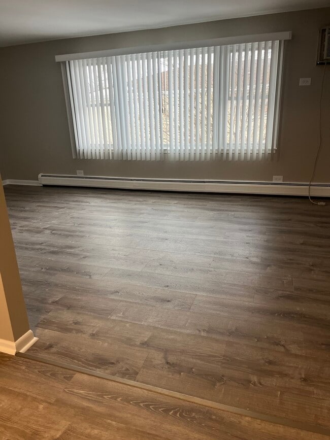 Photo - 7652 S Harlem Ave Unit 3C