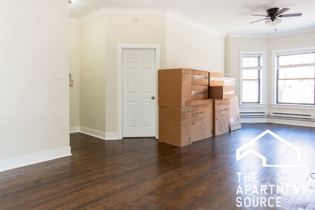 Photo - 917 W Waveland Ave Unidad 1A