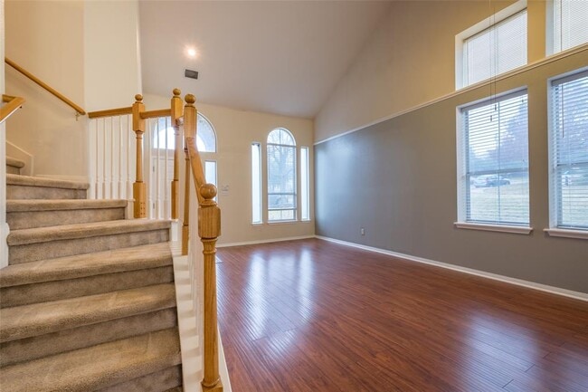 Photo - 1121 Terra St