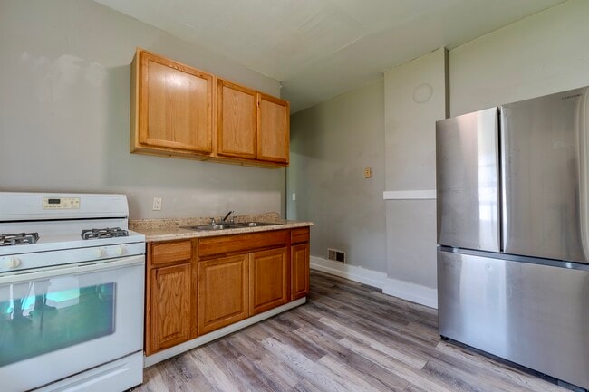 Photo - 397 Murray St