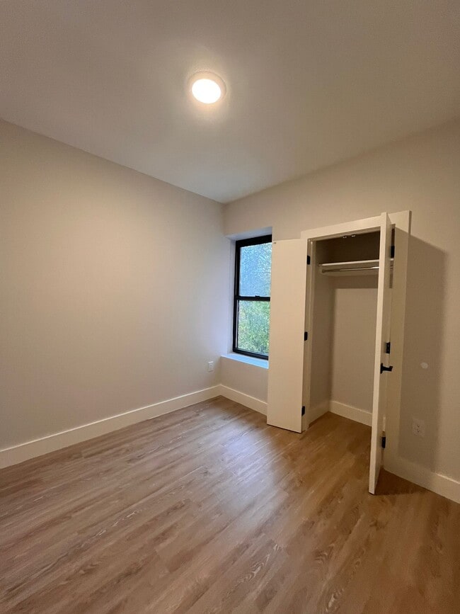 Photo - 269 Martin Luther King Jr Dr