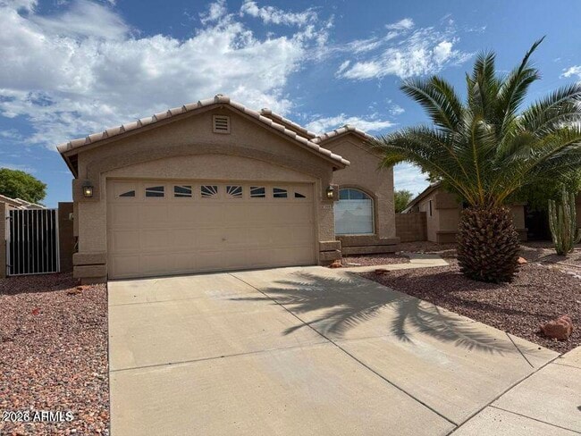 Building Photo - 3518 W Charlotte Dr