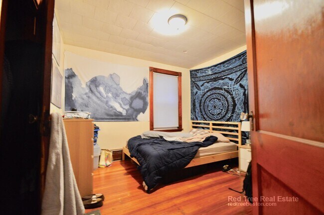 Photo - 145 Marcella St Unit 2