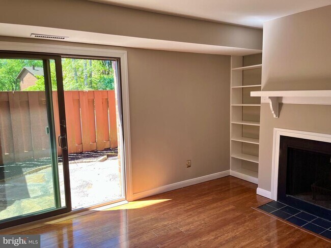Photo - 306 Worthington Dr
