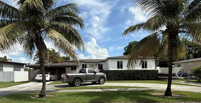 Building Photo - 8331 SW 31st St