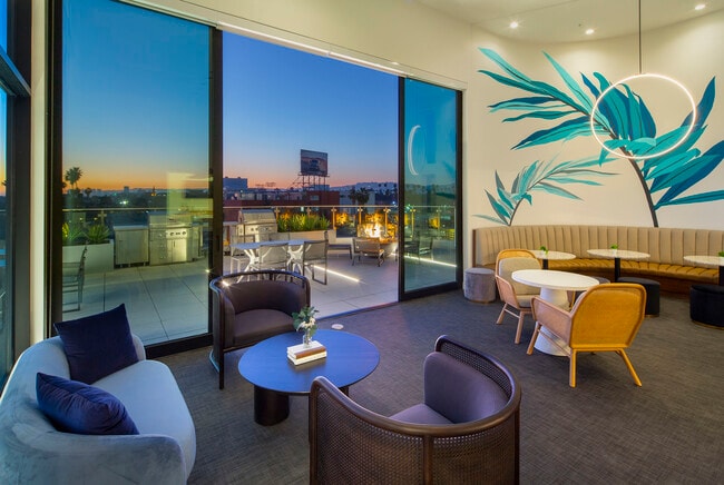 Building Photo - Nova Apartments on Wilshire