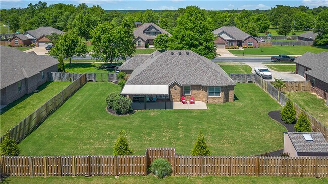 Photo - 3802 NE Oaktrace Ave
