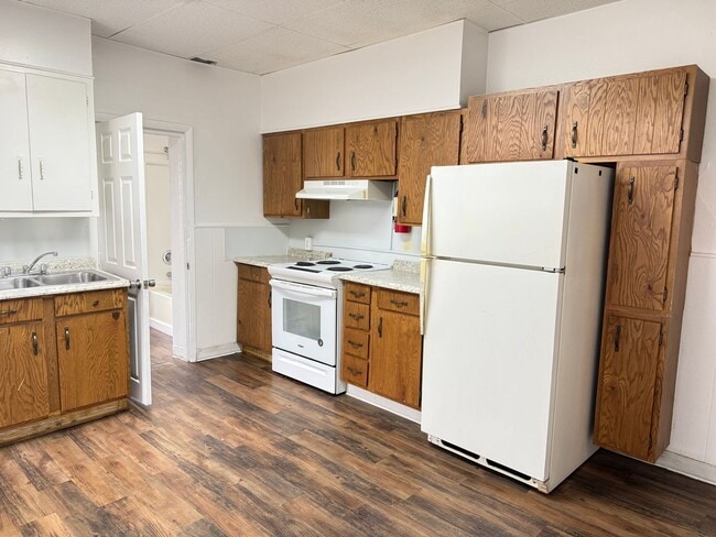 Building Photo - 225 N 3rd St Unit Apt. 1