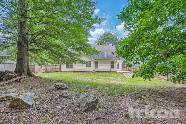 Photo - 210 Pebble Creek Dr