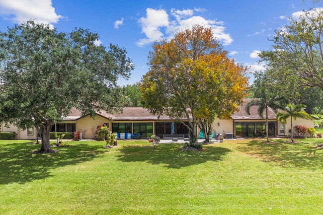 Photo - 160 Ramblewood Cir